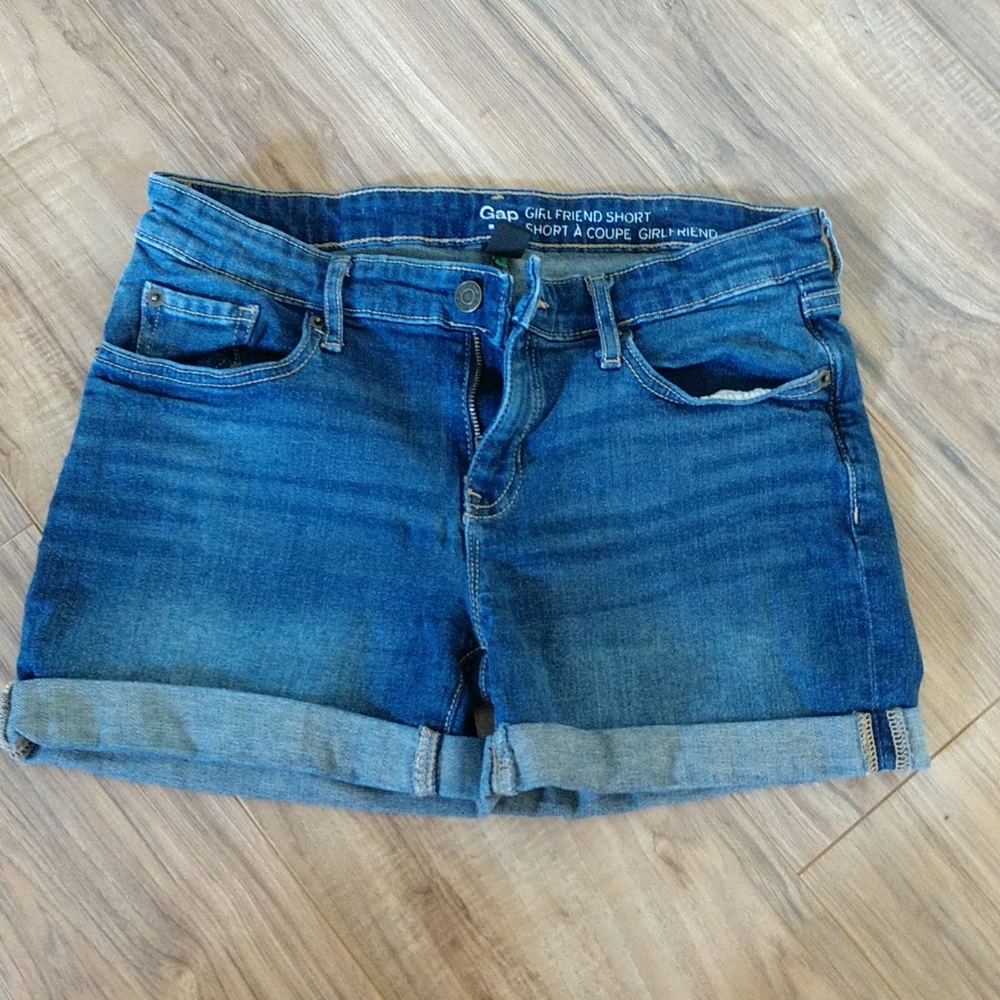 GAP Girlfriend Short